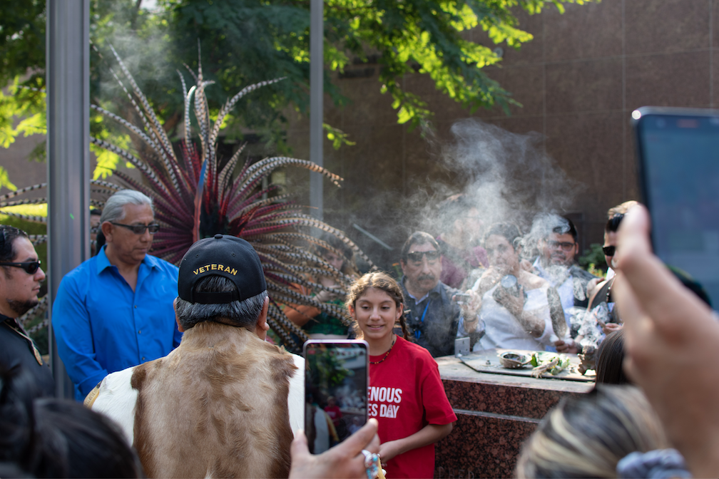 Columbus Statue Kenneth Lopez.jpg