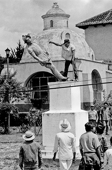 Derribo De La Estatua De Diego De Mazariegos